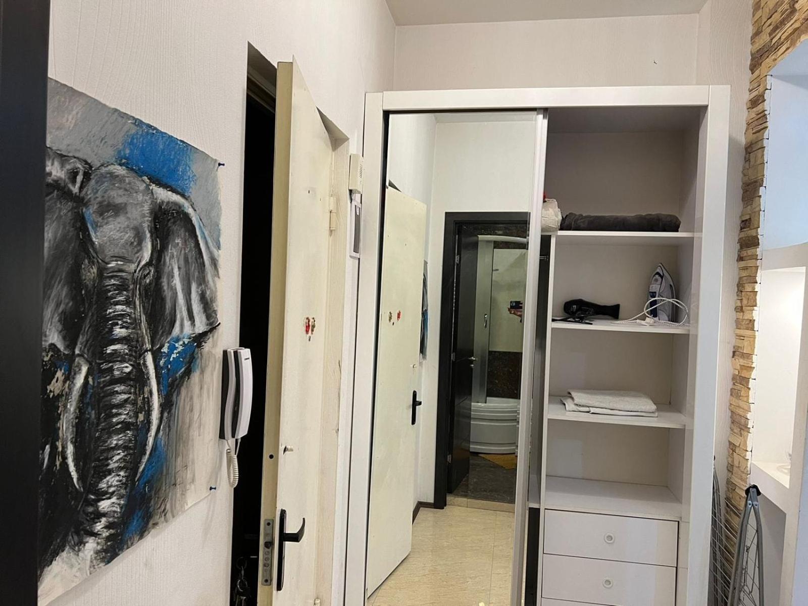Cozy Apartment In The City Center Mtatsminda Tbilisi Buitenkant foto