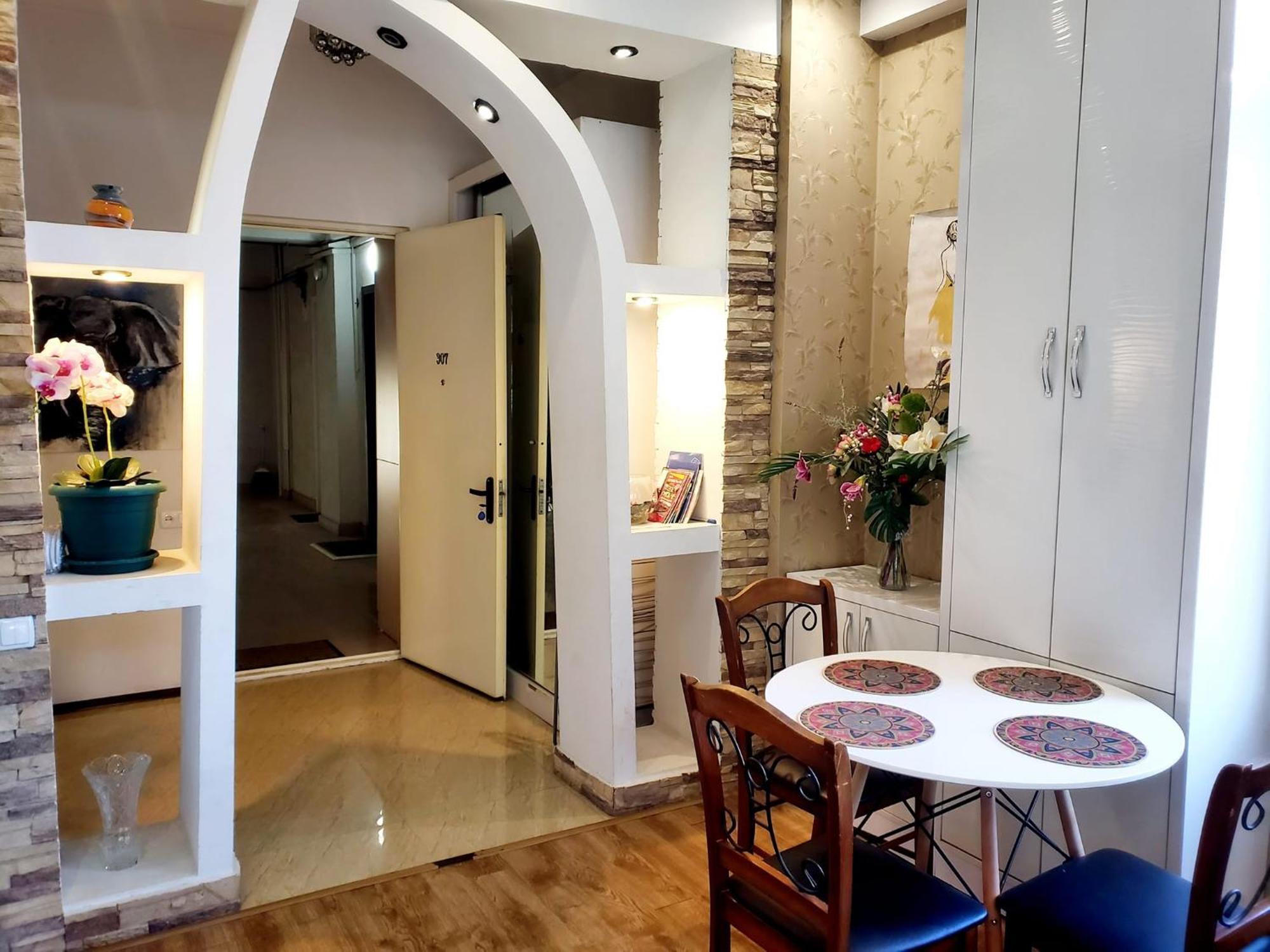 Cozy Apartment In The City Center Mtatsminda Tbilisi Buitenkant foto