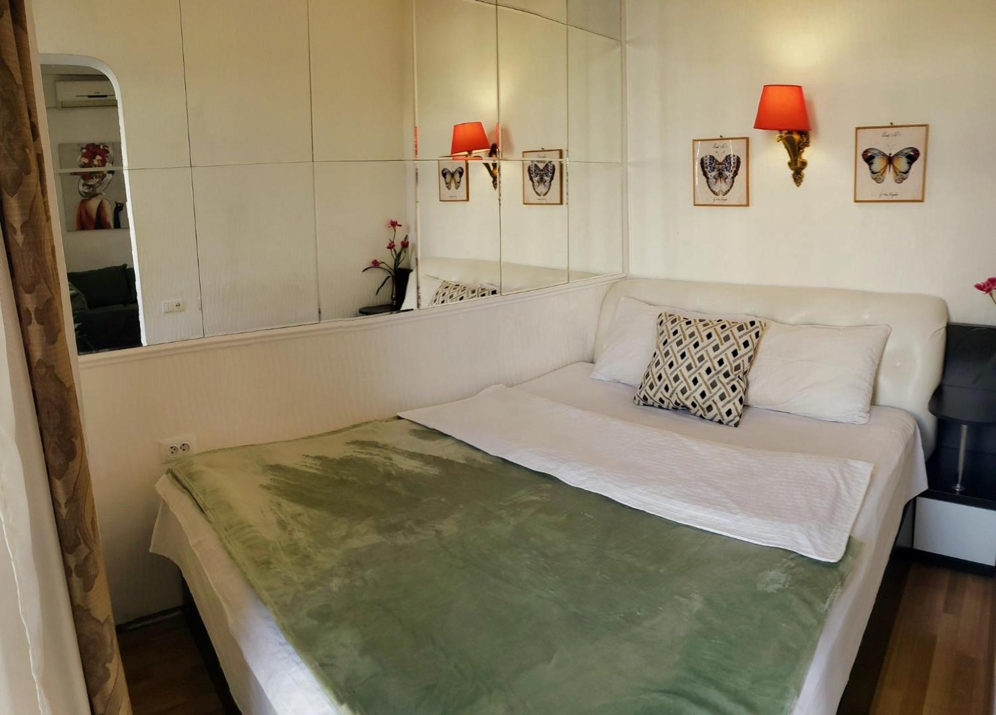 Cozy Apartment In The City Center Mtatsminda Tbilisi Buitenkant foto