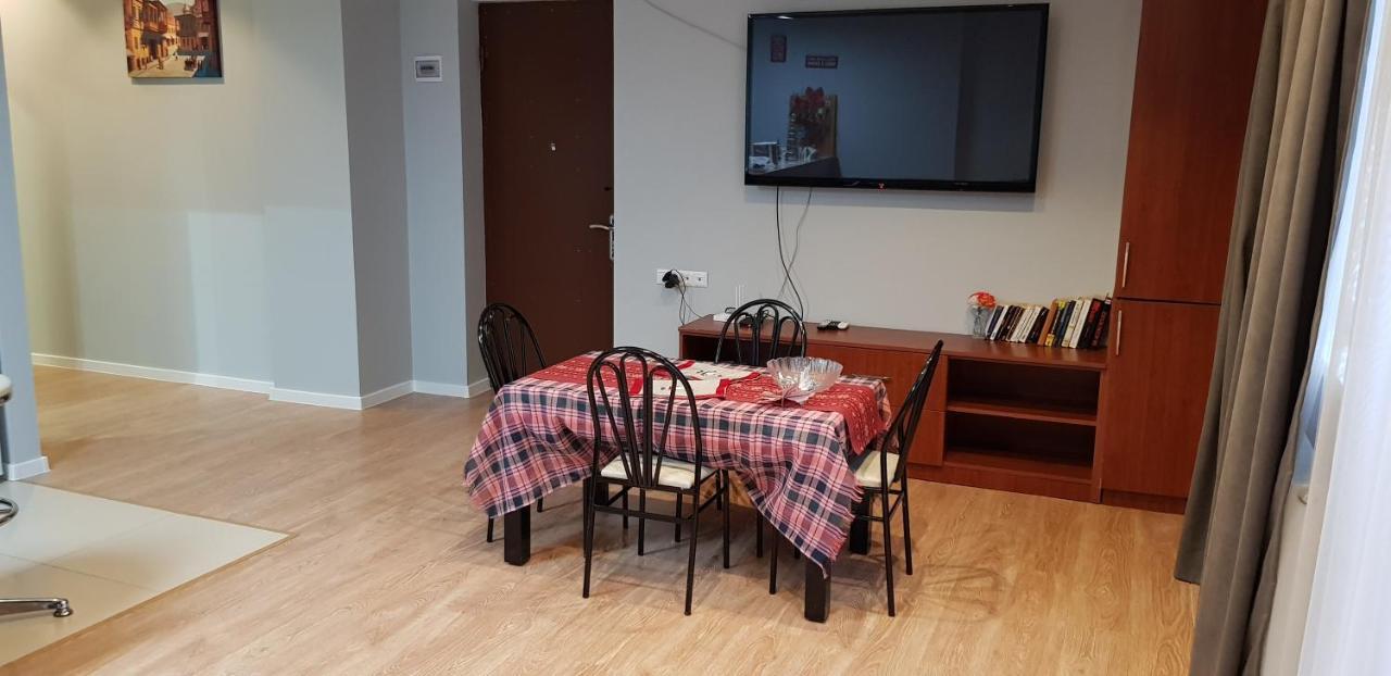 Cozy Apartment In The City Center Mtatsminda Tbilisi Buitenkant foto